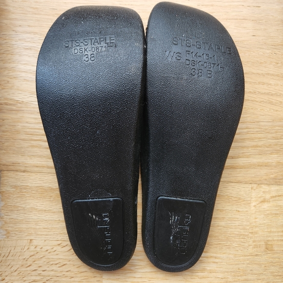 Danskos - Picture 14 of 14